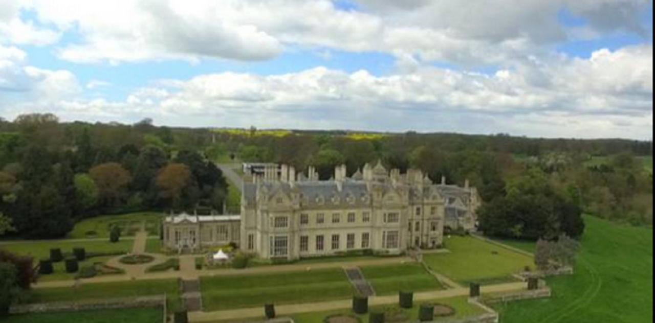 Stoke Rochford Hall Grantham Exterior foto