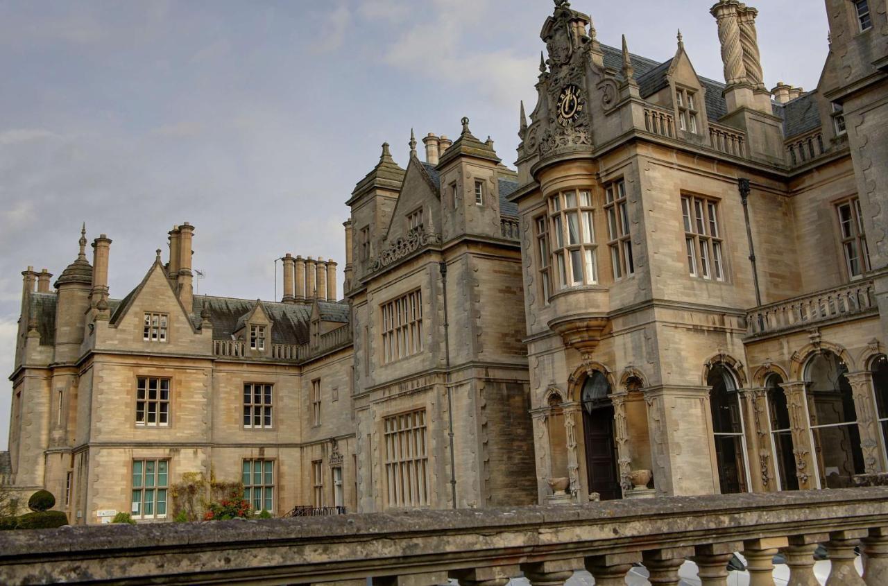 Stoke Rochford Hall Grantham Exterior foto